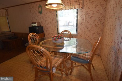 36045 Squirrels Run Cir, Ocean View, DE 19970 - photo 3