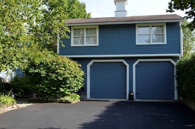 427 Holly Ave, Manchester, NH 03103 - photo 4