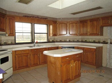 2055 E 500 S, La Porte, IN 46350 - photo 2