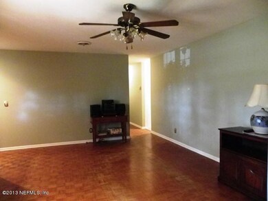 LivingRoom3