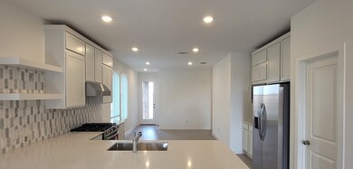 27410 Sweetwater Bay Dr, Katy, TX 77493 - photo 2