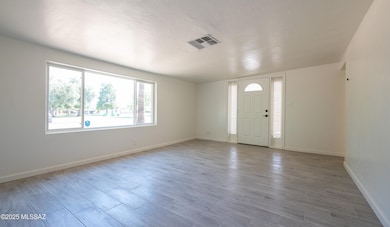 4626 E Sylvane St-6