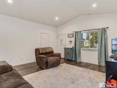 524 Wedge Ln, Fernley, NV 89408 - photo 5