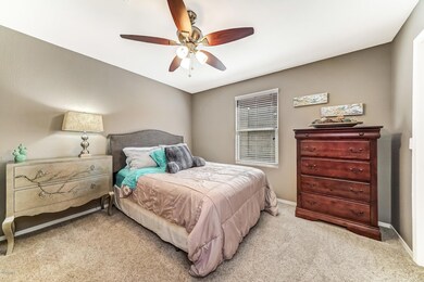 105-Bedroom_2