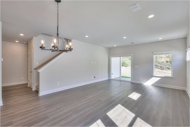 1263 Bluffton Cir, Clarksville, TN 37043 - photo 3