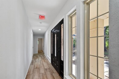 1810 Indian Shores Rd, Crosby, TX 77532 - photo 5