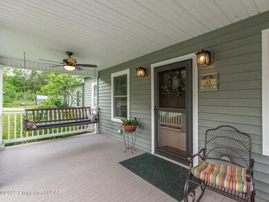 43 Boyle Rd, Dallas, PA 18612 - photo 3