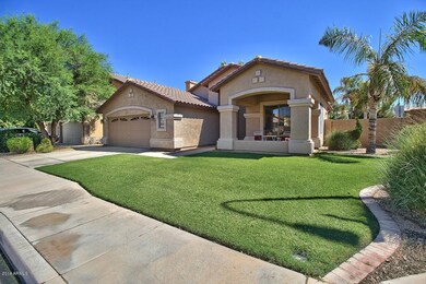 2244-W-Olive-Way