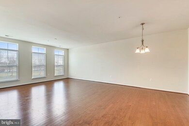 43526 Stonecliff Terrace, Chantilly, VA 20152 - photo 4