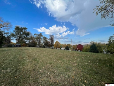 1504 Erie Ct, Plattsmouth, NE 68048 - photo 2