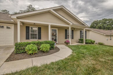 5023 Cattail Ln Corryton TN-large-004-14