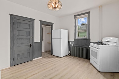 1174 Edgerton Street-6.jpg