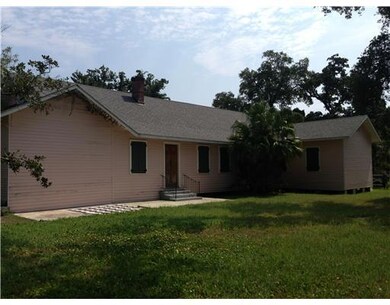 207 Charles St, Bay Saint Louis, MS 39520 - photo 4