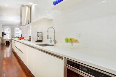 49 N Margin St unit 1, Boston, MA 02113 - photo 6