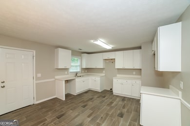 8218 Lakeview Dr SW, Covington, GA 30014 - photo 5