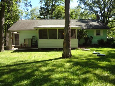 457 Oak St, Cresco, PA 18326 - photo 3