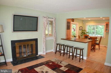 2529 Oakhampton Place, Herndon, VA 20171 - photo 7