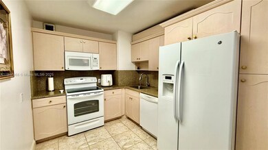 Arlen House unit 429, Sunny Isles Beach, FL 33160 - photo 3