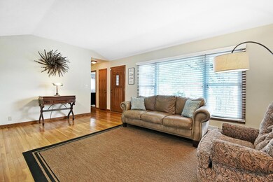 480 Bernhard Rd, Columbus, OH 43213 - photo 5