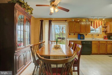 161 Chartwood Dr, Harrisburg, PA 17111 - photo 5