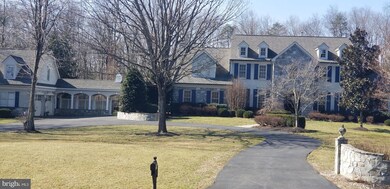 15436 Kentwell Cir, Centreville, VA 20120 - photo 4