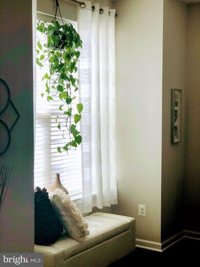 12743 Longford Glen Dr, Germantown, MD 20874 - photo 7