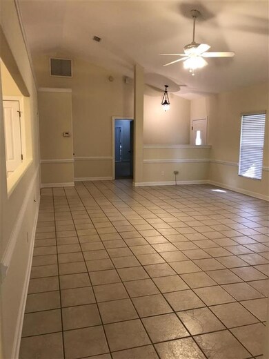 140 Oak St, Crawfordville, FL 32327 - photo 4