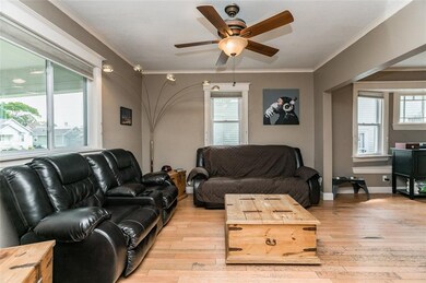 827 F Ave NW, Cedar Rapids, IA 52405 - photo 6