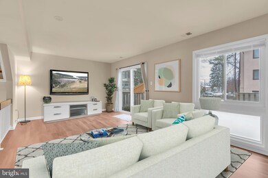 9510 Miranda Ct, Fairfax, VA 22031 - photo 2