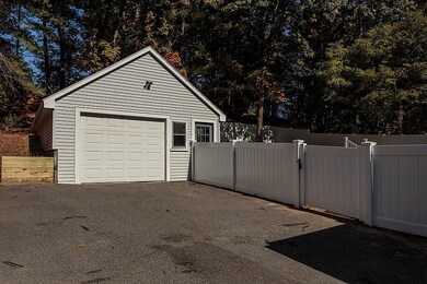 934 Merrimack Ave, Dracut, MA 01826 - photo 2
