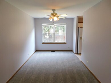 831 Perry Dr, Algonquin, IL 60102 - photo 6