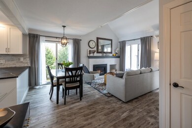 807 Murphys Rd unit 5A, Quechee, VT 05059 - photo 5