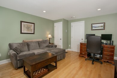 522 E 3rd St unit 1, Boston, MA 02127 - photo 6