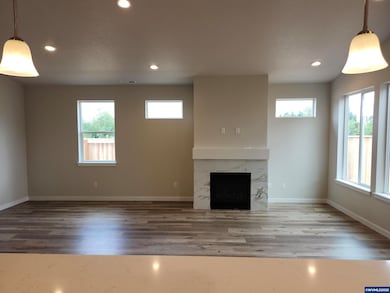 2950 Olympic St, Woodburn, OR 97071 - photo 6