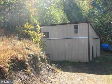 5258 Horn Camp Rd unit 10/3, Rio, WV 26755 - photo 4