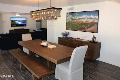 04 Dining Room