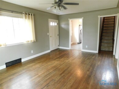 Living room 18x12