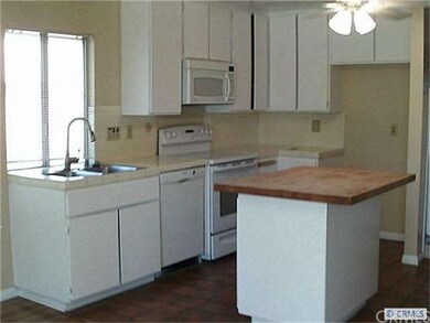 Perfect kitchen w/Butcher Block island.