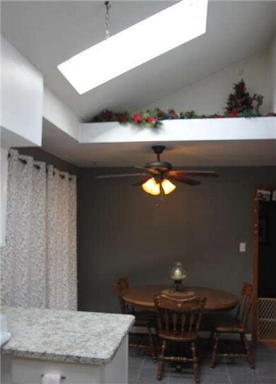 1304 Moll St, North Tonawanda, NY 14120 - photo 6