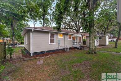 2402 E 39th St, Savannah, GA 31404 - photo 7