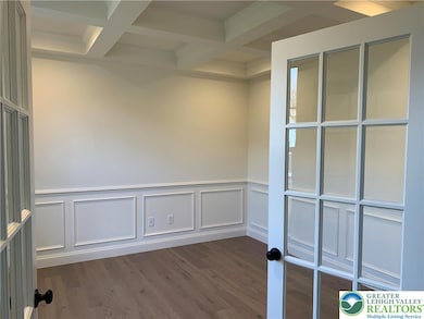 8868 Yorkshire Cir, Fogelsville, PA 18051 - photo 6