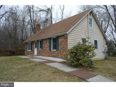 115 E Endfield Rd, Feasterville Trevose, PA 19053 - photo 2
