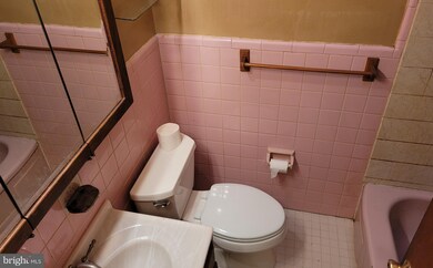 12044 Waldemire Dr, Philadelphia, PA 19154 - photo 5