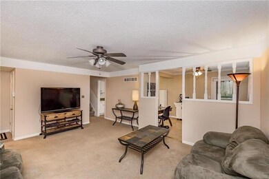 6828 Switzer Ln, Shawnee, KS 66203 - photo 3