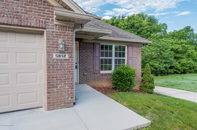 5812 Shepherd Crossing Dr, Louisville, KY 40219 - photo 6