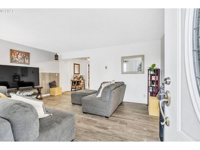 3320 16th Ct, Forest Grove, OR 97116 - photo 2