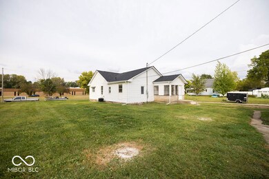 1025 E Washington St, Muncie, IN 47305 - photo 3