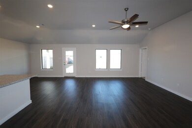 1228 Colt Canyon Dr, Alvin, TX 77511 - photo 5