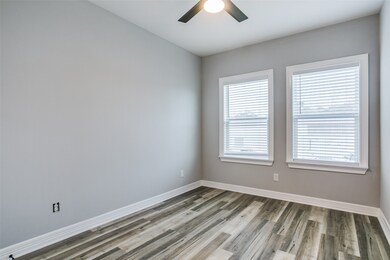 1026 Lonnie Ln, Houston, TX 77091 - photo 3