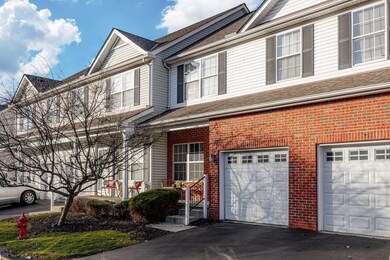 2-web-or-mls-710 Wilke Pl 002